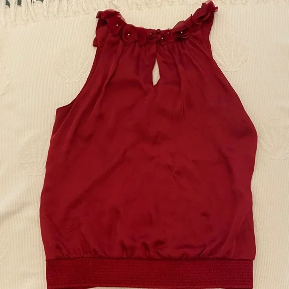 White House/Black Market Elegant Red 3D Floral Trim Blouse great for Holidays - Picture 5 of 9